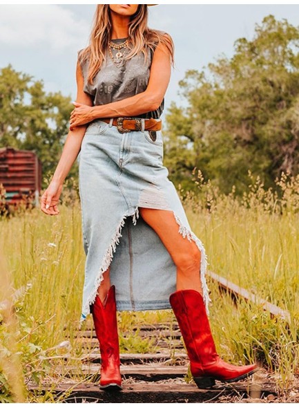Embroidered Cowboy Boots for Women，Pointed Toe Women's Mid Calf Boot With Chunky Heel