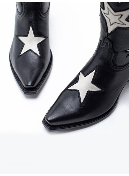 Cowboy Boots for Women，Western Cowgirl Boots with Chunky Heel White Stars Prints，Pointed Toe Mid Calf Boots